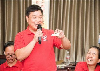 陳斌：公益是一種信仰，何樂不為？