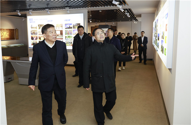 浙江省委常委、政法委書記王昌榮走訪調研中天控股集團總部時指出 ——保持“親清”政企關系，為企業做實事、解決實際困難