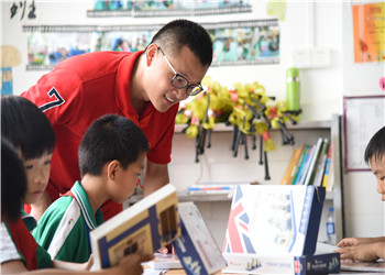 關愛城市小候鳥