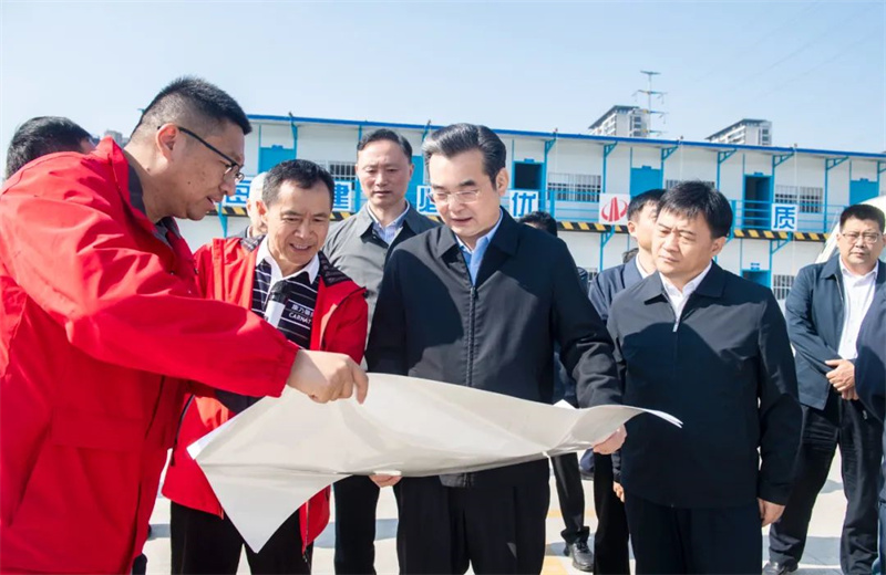 2024年10月30日，淮安市委書記史志軍帶隊視察了中天江蘇公司承建的“江蘇康乃馨高端織造和智能裝備制造一期項目”項目建設情況。