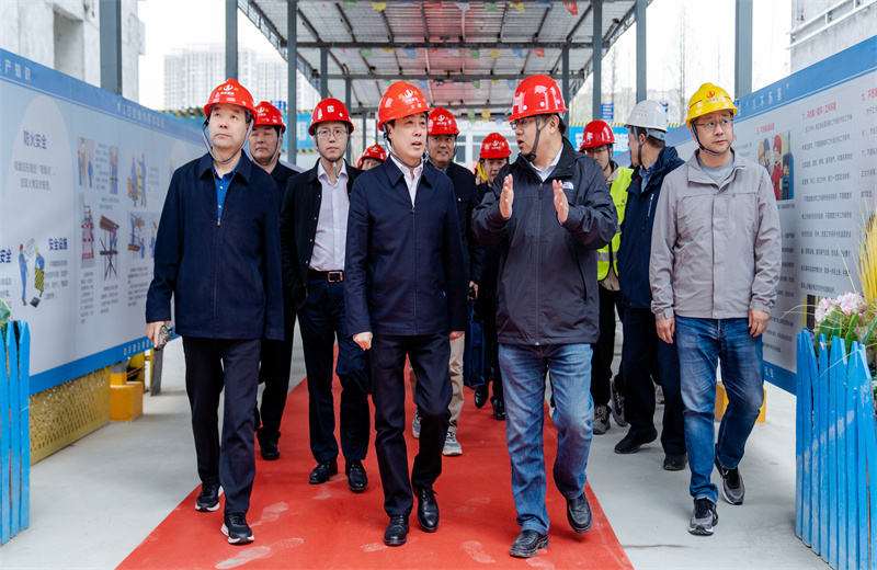 2025年3月28日，合肥市政協副主席、黨組成員陳明一行蒞臨安徽公司中海悅府項目，針對合肥市政協“無廢城市”建設工作進行專題調研。