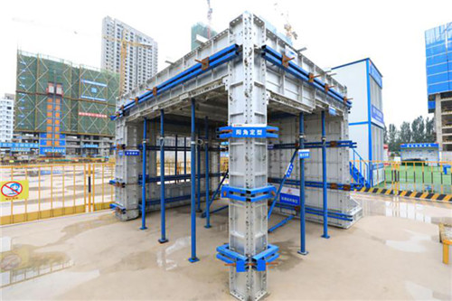 1586850411780145G4EF.jpg 3 組合鋁合金模板施工技術.jpg