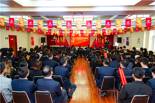 1637655897958971HFh3.jpg 7e69bcbcc14b59eac762e9d21842e1b.jpg