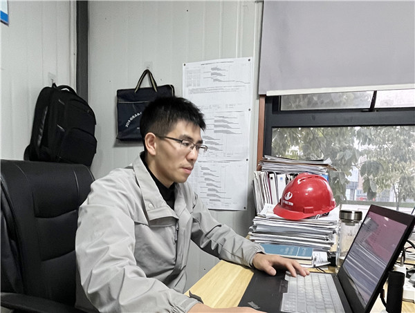 1676269377257801sraJ.jpg 毛彥東工作0.jpg