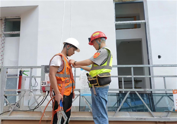 16880002874981566BrO.jpg 安全帶檢查.jpg